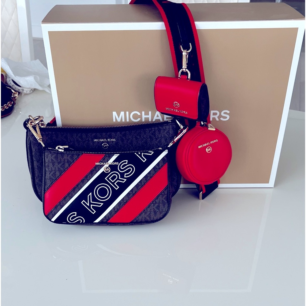 Michael Kors Jet Set Logo Crossbody Bag with Case for Apple Airpods Pro 4 in 1